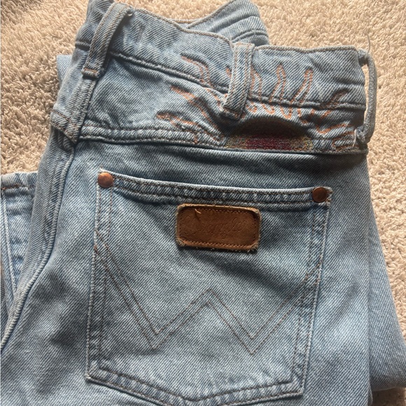 Women’s Wrangler Flare jeans - Picture 4 of 4